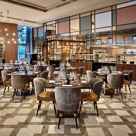 Sofitel Singapore City Centre Exterior foto
